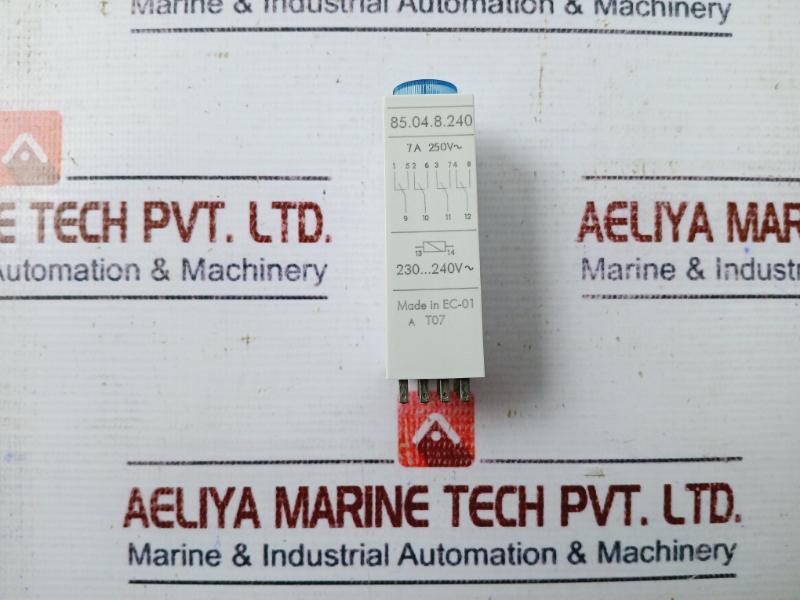 Finder 85.04.8.240 Plug-IN Multifunction Timer 0.05 s-100 h 7A 250V~