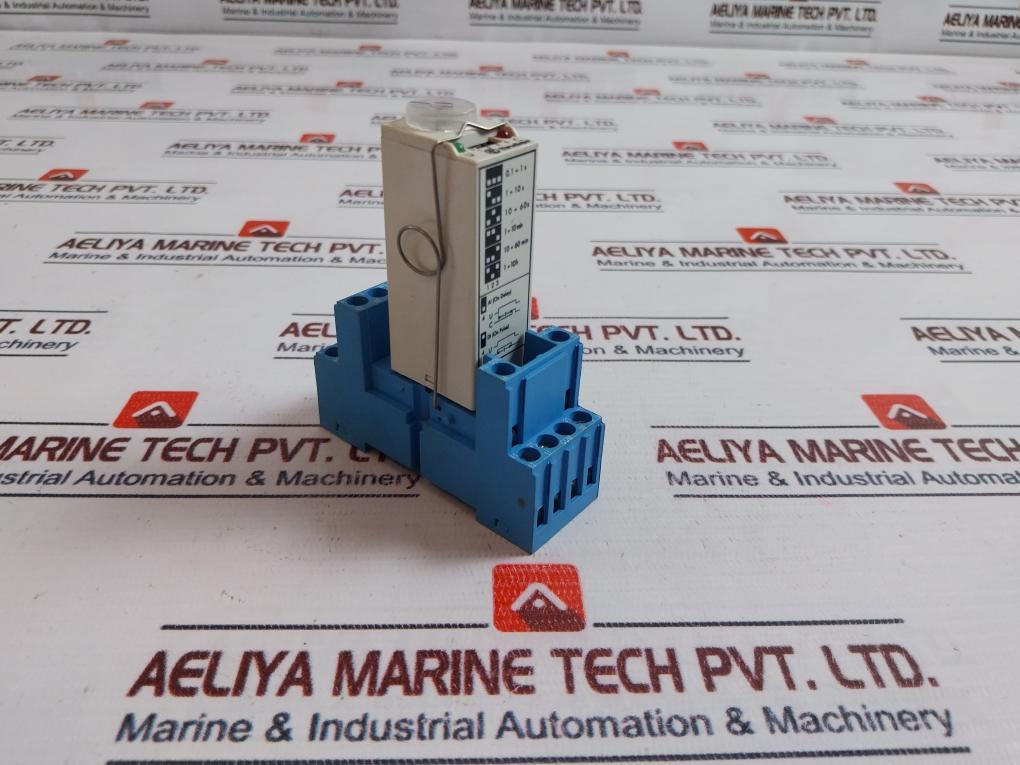 Finder 85.34.8.230 Multifunction Timer 5a 250v~