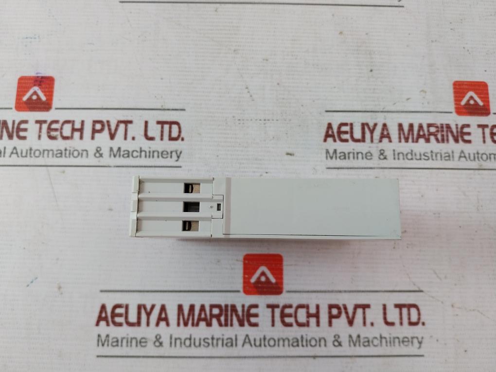 Finder 87.11 Time Delay Relay Awg 20-14 8A 24-240Vac/Dc
