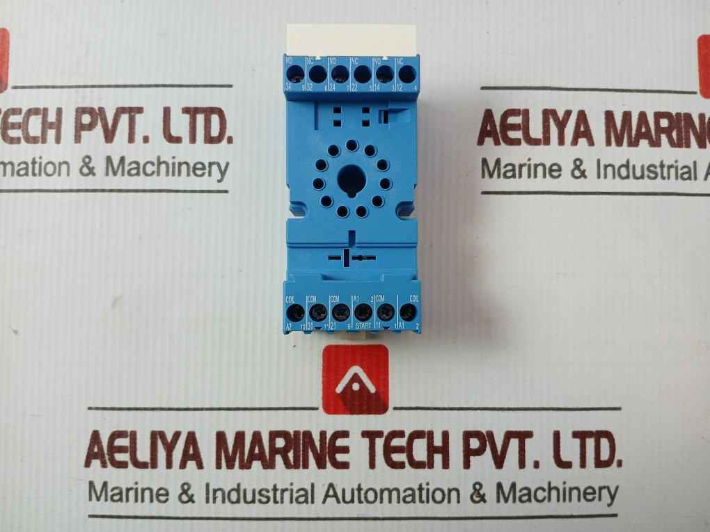 Finder 90.03 Relay Socket 10A 250V