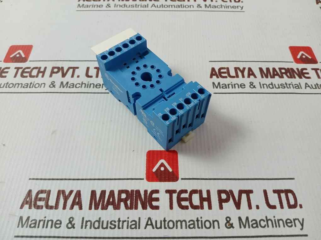 Finder 90.03 Relay Socket 10A 250V