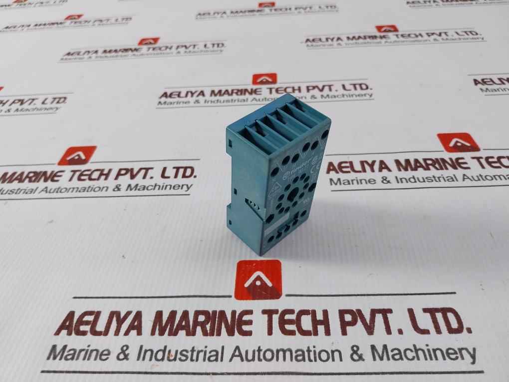 Finder 90.21 Power Relay Socket 10A 300V