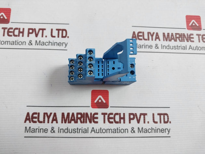 Finder 94.04 Relay Socket