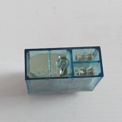 Finder 40.52S Plug In Relay With Socket Coil 95.05 10A 250-300V 99.02.9.024.99