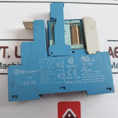 Finder 40.52S Plug In Relay With Socket Coil 95.05 10A 250-300V 99.02.9.024.99