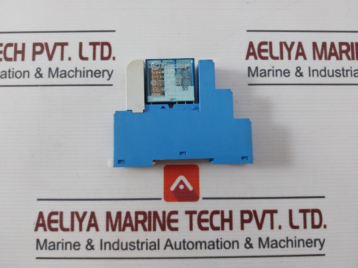 Finder 95.05 Relay With Socket Base 40.52 10A 250V 300V, 6-24V Dc 8A