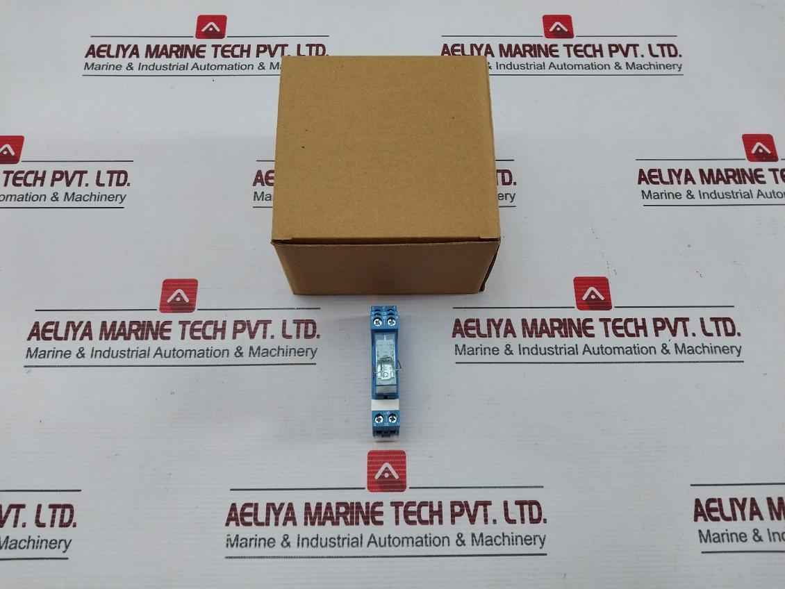 Finder 95.75 Power Relay With Socket