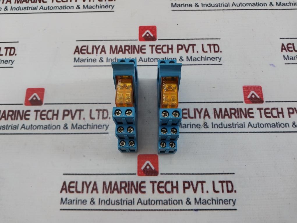 Finder 95.95.1 Relay Socket 12A 300Vac