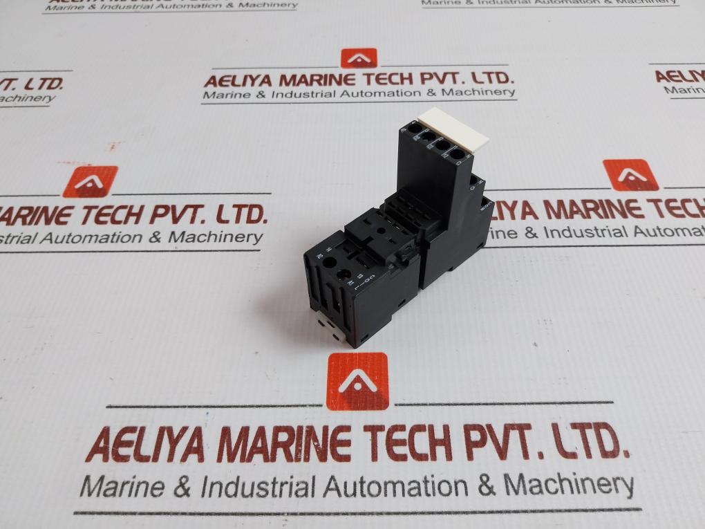 Finder Relay Socket 10A 94.04.0
