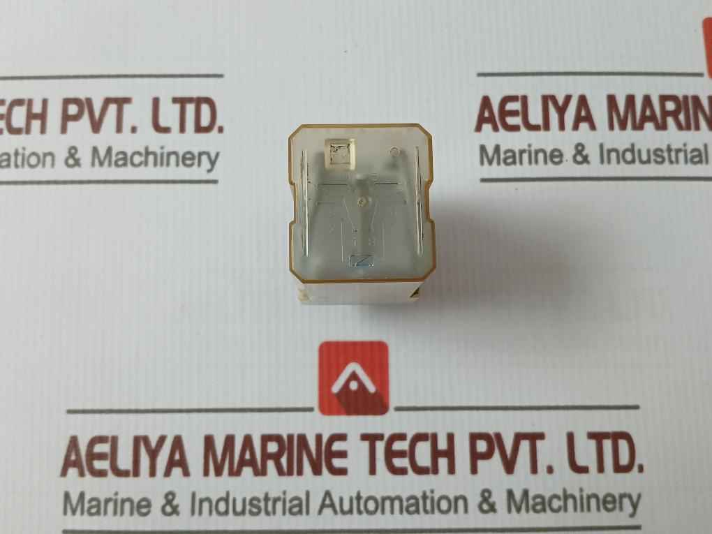 Finder Type 60.12 General Purpose Relay 10a-250v