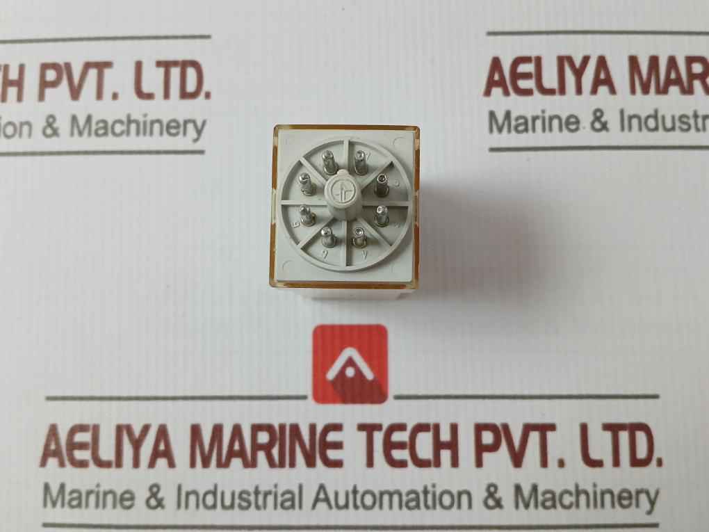 Finder Type 60.12 General Purpose Relay 10a-250v