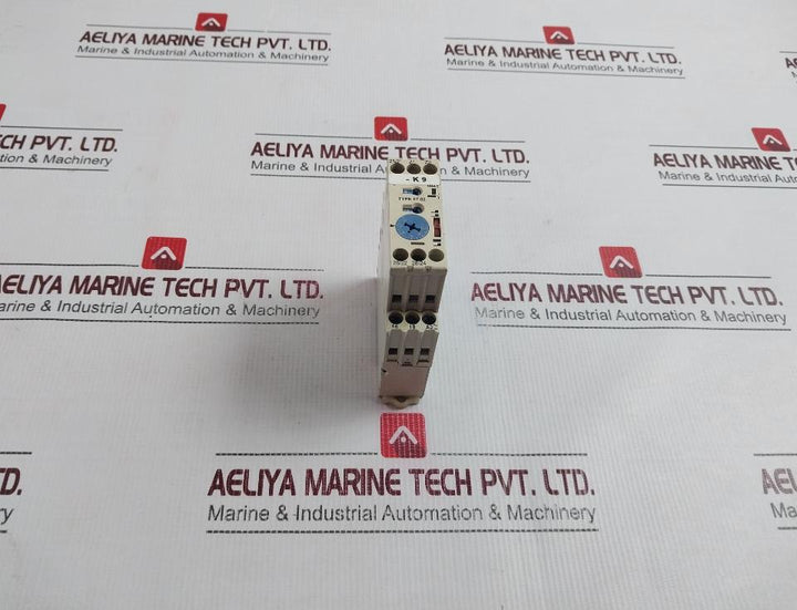 Finder 87.02 Modular Timer 8702 0240 0000 250V/8A
