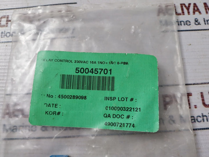 Finder Type 95.05 Relay With Socket 16A 250V