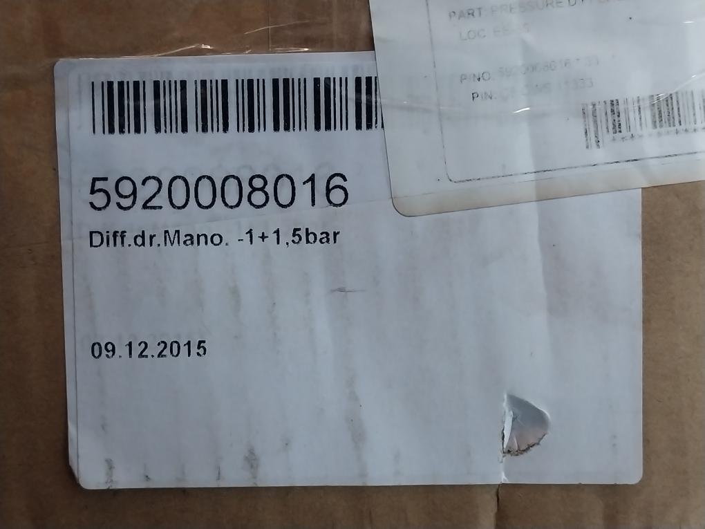 Fischer Ds1133Nw01Az0W00 Differential Pressure Gauge 5A/250V Ac