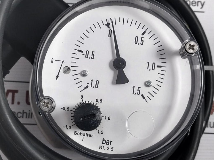 Fischer Ds1133Nw01Az0W00 Differential Pressure Gauge 5A/250V Ac