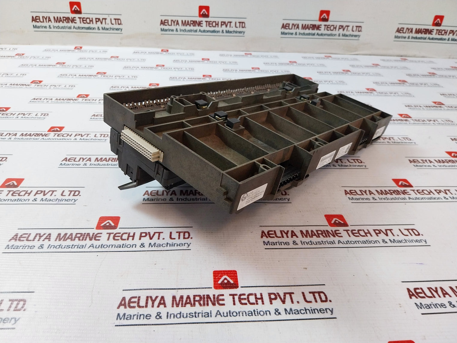 Fisher-rosemount 12P0818X072 8-wide Car W/Shield 250V