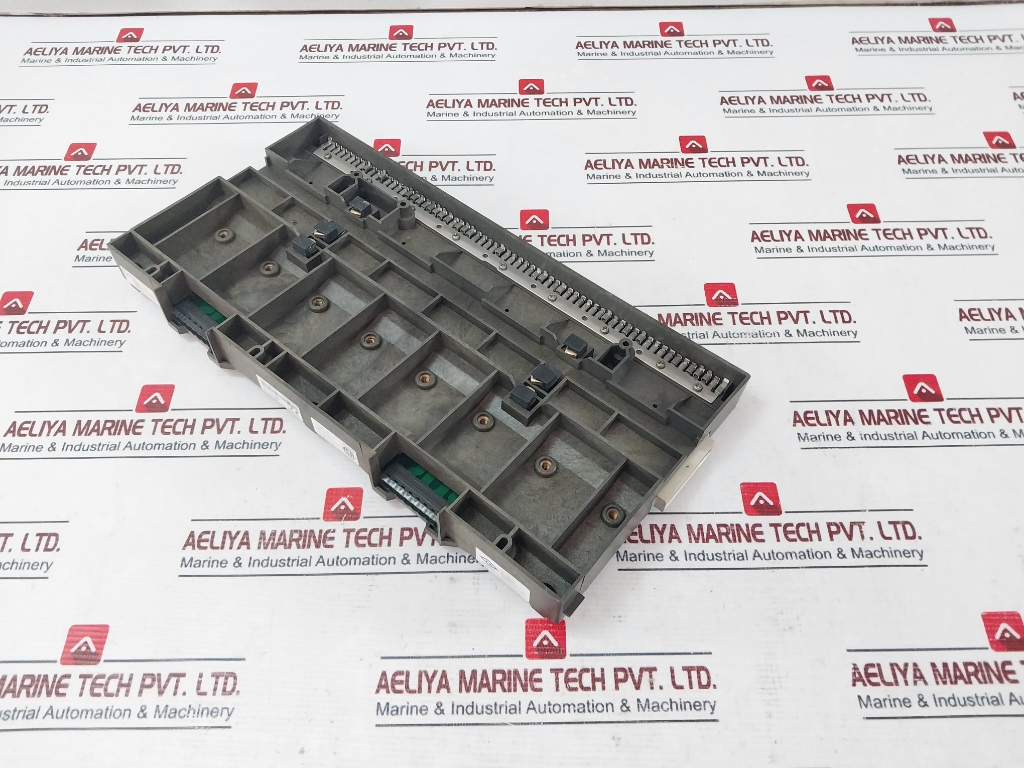 Fisher-rosemount Kj4001X1-be1 8-wide Carrier Base Module 12P0818X072