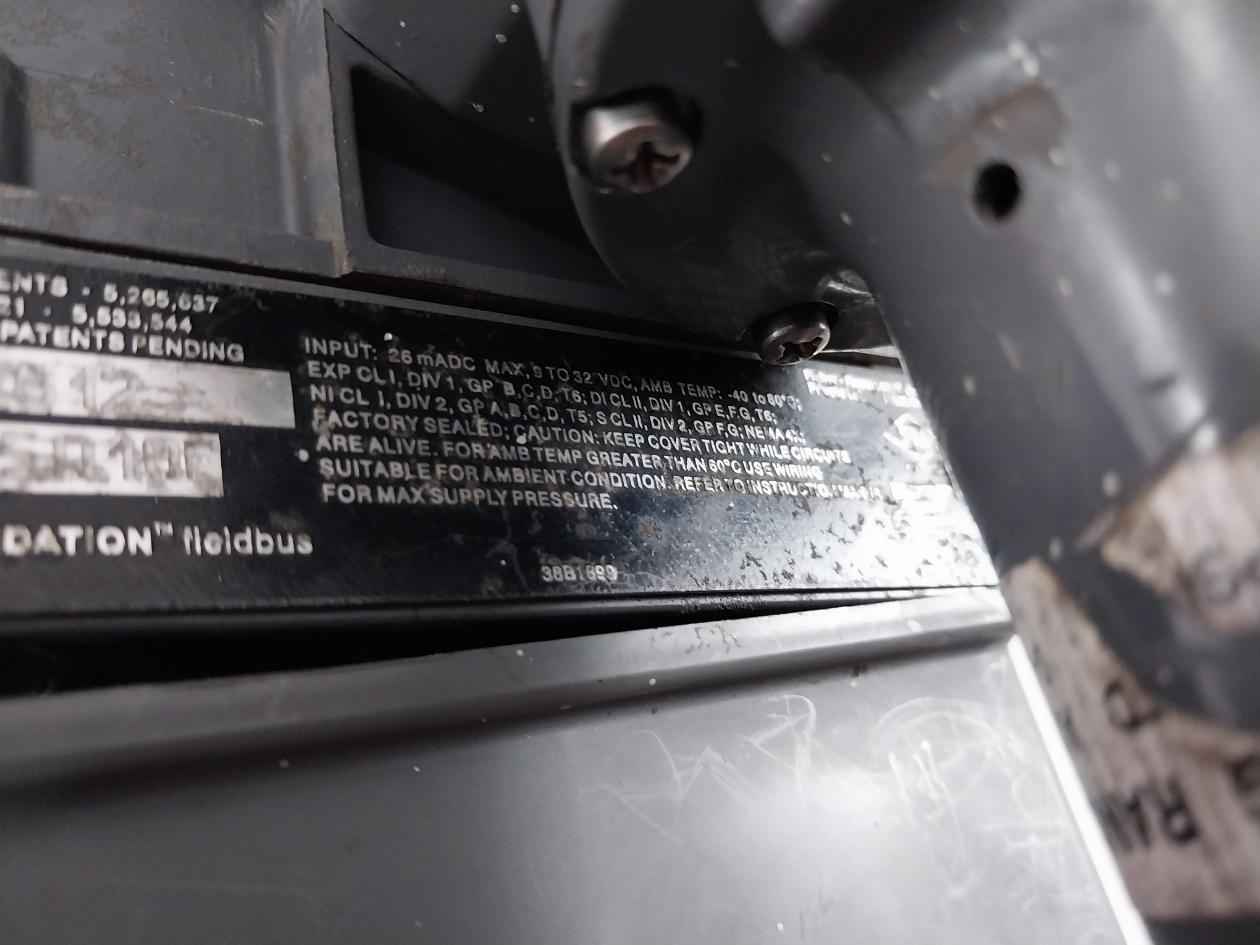 Fisher 32-24 688 Control Valve Dvc5010F 67 Af /206 5-15Psi 35Psig (2.4 Bar) 1 In