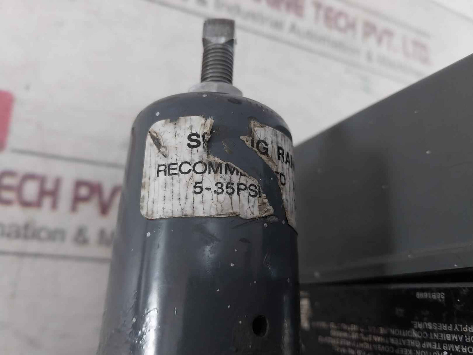 Fisher 32-24 688 Control Valve Dvc5010F 67 Af /206 5-15Psi 35Psig (2.4 Bar) 1 In