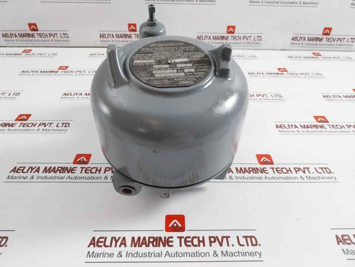 Fisher 546 Pneumatic Transducer
