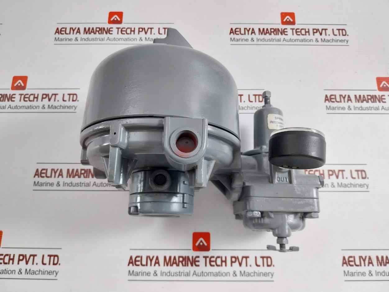 Fisher 546 Pneumatic Transducer
