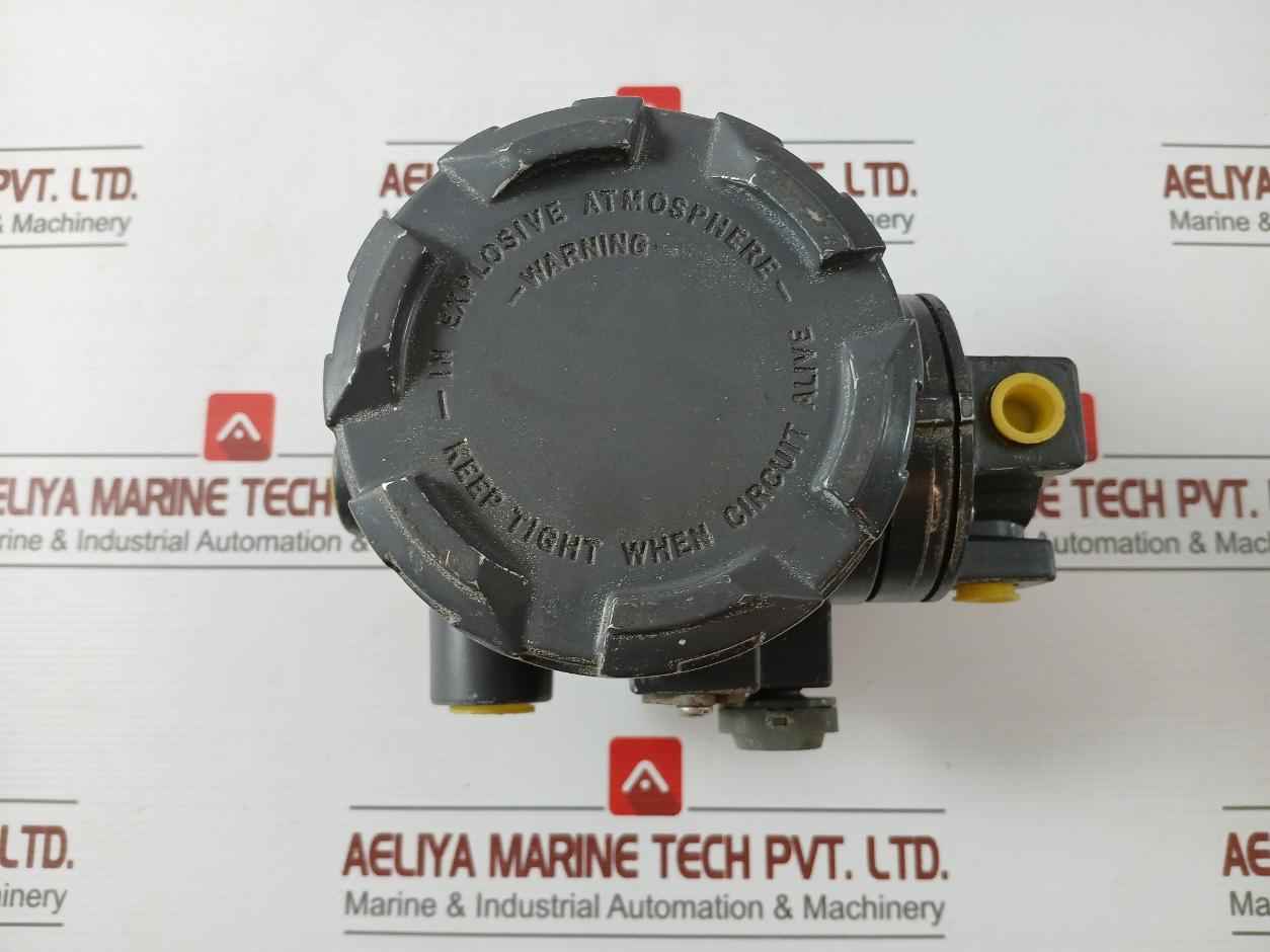 Fisher I2P-100 Electro-pneumatic Transducer 4-20 Madc 3-15 Psi