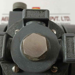 Fisher I2P-100 Electro-pneumatic Transducer 4-20 Madc 3-15 Psi