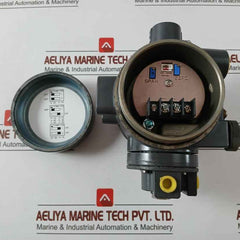 Fisher I2P-100 Electro-pneumatic Transducer 4-20 Madc 3-15 Psi
