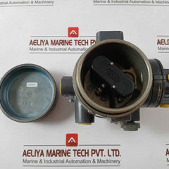 Fisher I2P-100 Electro-pneumatic Transducer 4-20 Madc 3-15 Psi