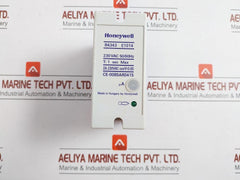 Flame Detector Relay 230Vac 50/60Hz Honeywell R4343 E1014