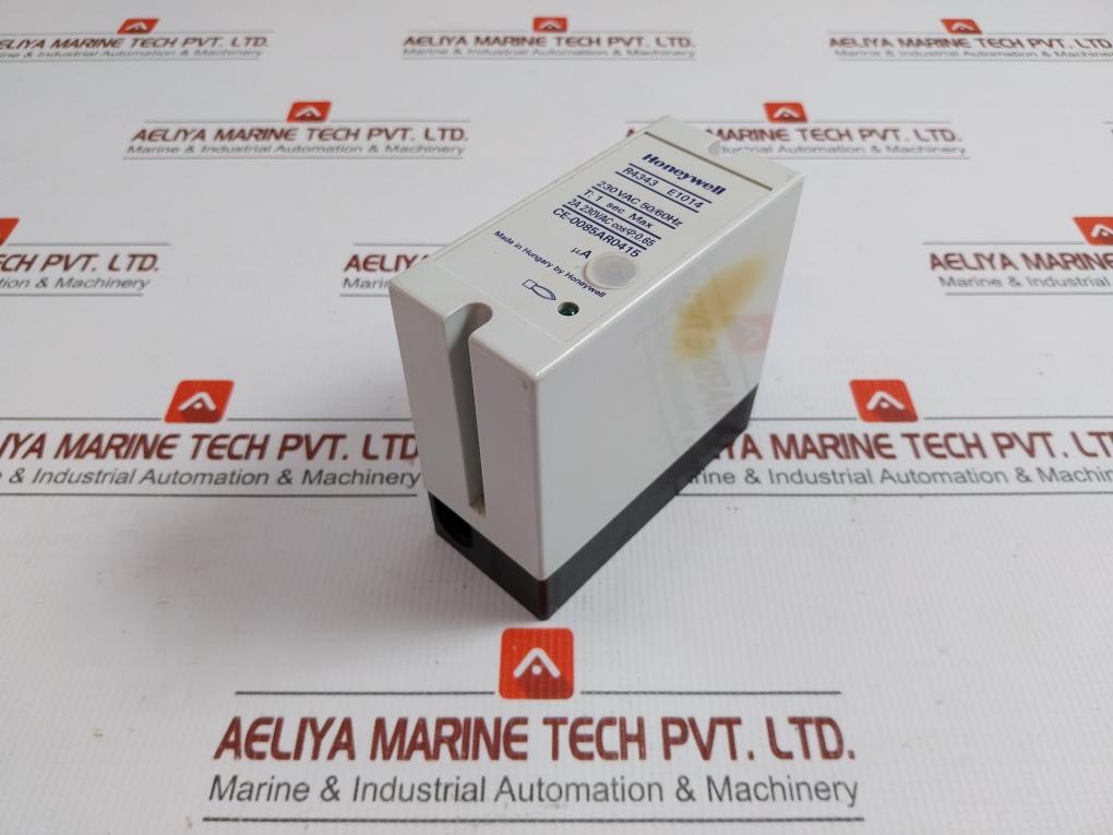 Flame Detector Relay 230Vac 50/60Hz Honeywell R4343 E1014