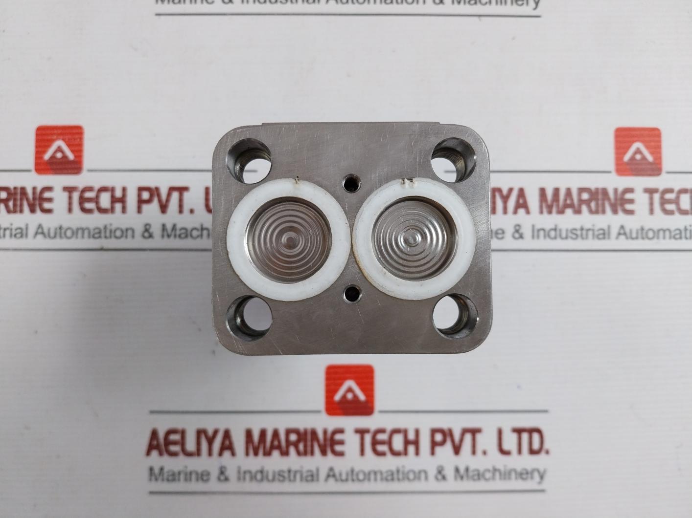 Flow Meter Brand Rosemount 03031-0761-0022 -1.280 Kg