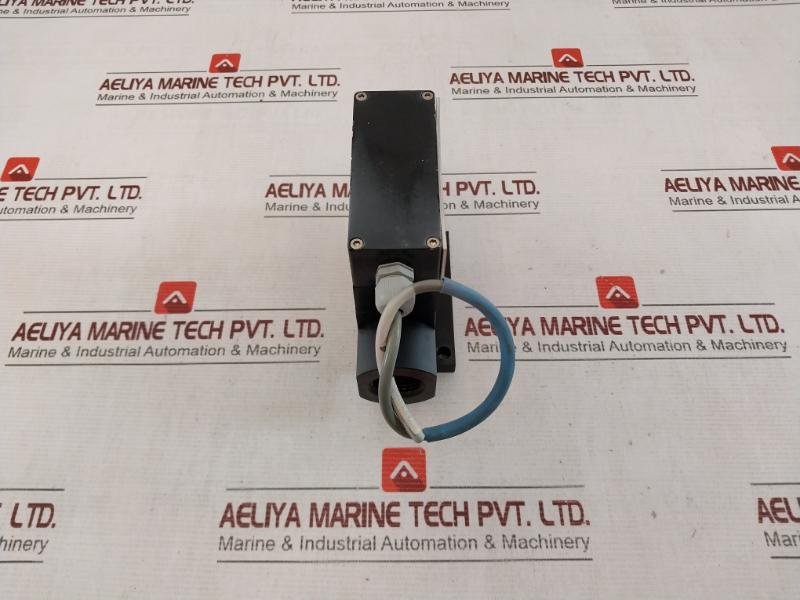 Flowstream 0Fs-mefs1000Slmn-6-a-z10A-d3-is-zr113 Air Flow Sensor 10-30Vdc 30Ma