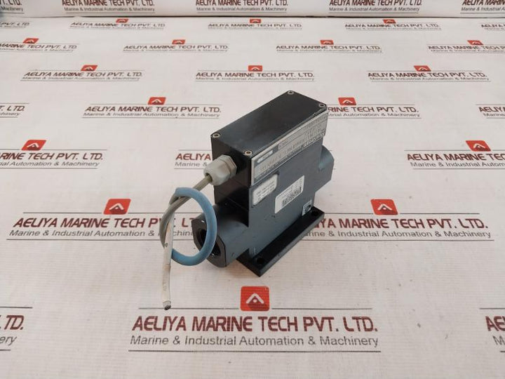 Flowstream 0Fs-mefs1000Slmn-6-a-z10A-d3-is-zr113 Air Flow Sensor 10-30Vdc 30Ma