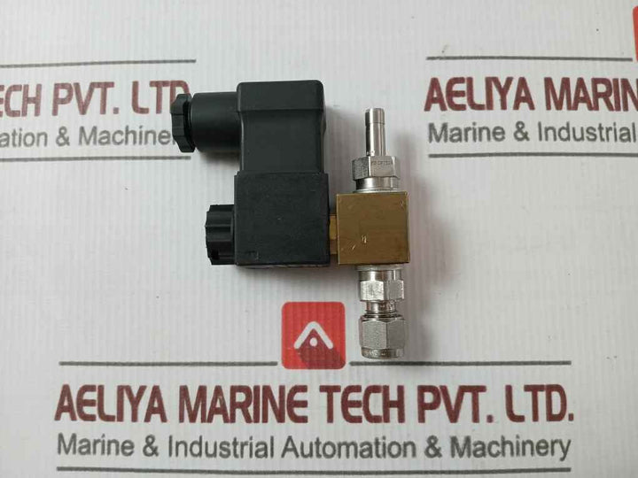 Fluid Automation Systems 24V Solenoid Valve 3.8W 09-211-101020
