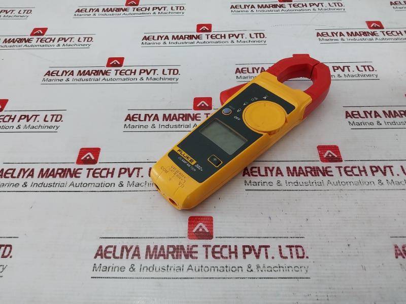 Fluke 302+ Digital Clamp Meter Cat Iii 600V Cat Iv 300V 46734671Mv