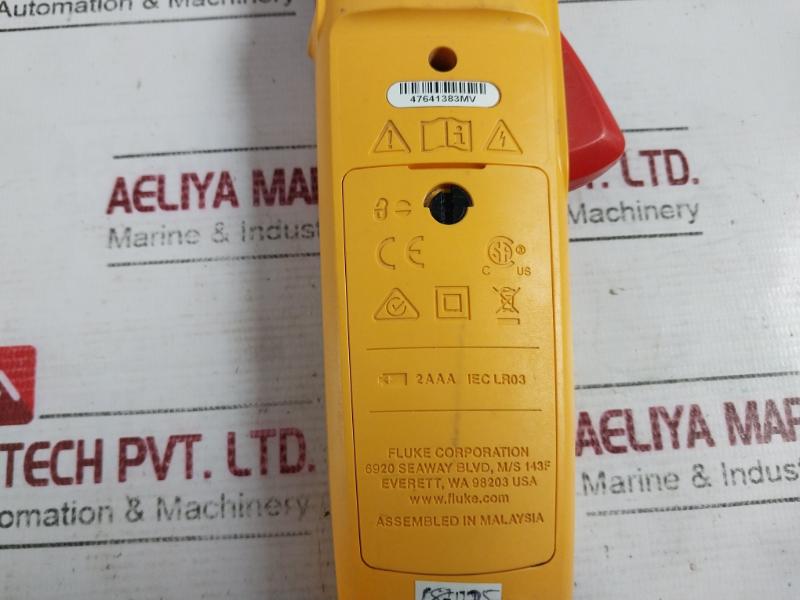 Fluke 302+ Digital Clamp Meter Iec Lr03 400A