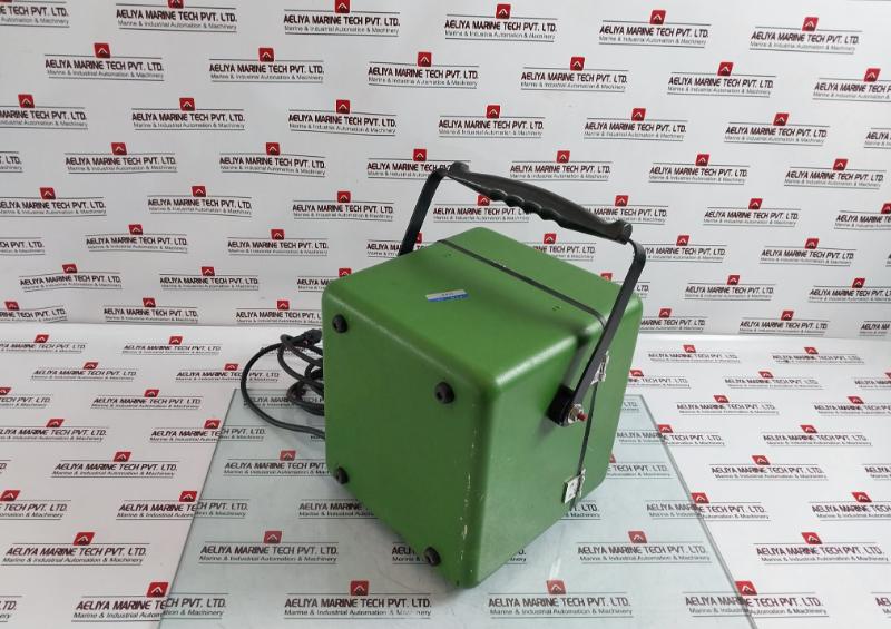 Foxboro 2At-cal Spec 200 System Calibrator & Accessories Range: 1-100