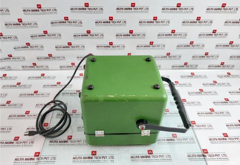 Foxboro 2At-cal Spec 200 System Calibrator & Accessories Range: 1-100