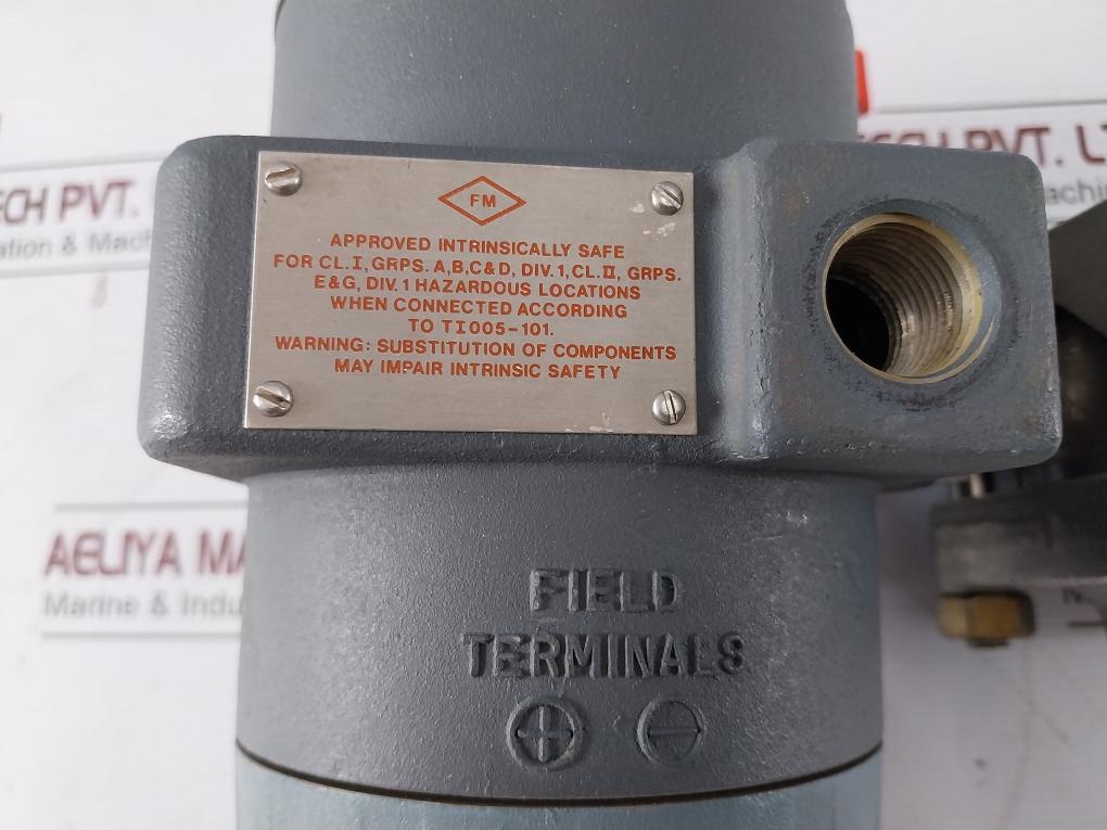 Foxboro 821Al-ds1Nh2-c Intelligent Pressure Transmitter L0121Fr-a 12.5-42Vdc 1.8