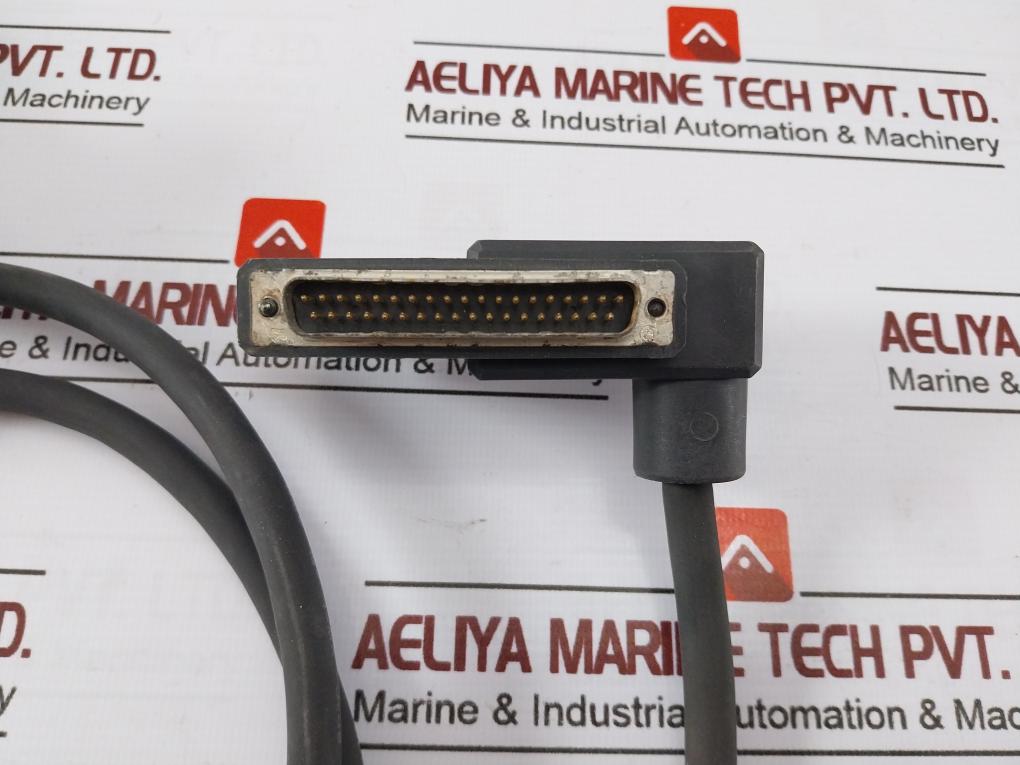 FOXBORO AD916PW CablePlus 1.5 Meter W/ UMK-SE 11,25-2 Dual Terminal Block SF0923