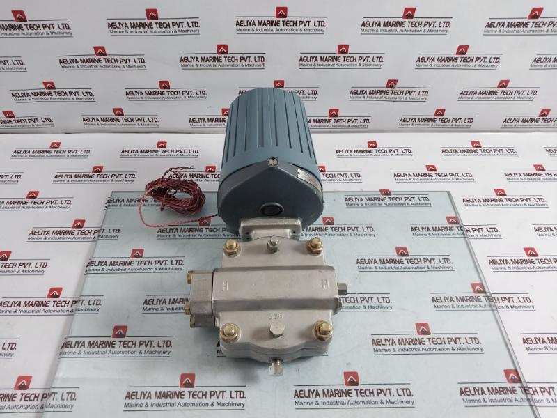 Foxboro E13dl D/p Cell Electronic Transmitter 4-20 Ma 13-50 Vdc