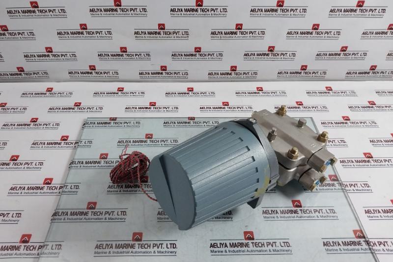 Foxboro E13dl D/p Cell Electronic Transmitter 4-20 Ma 13-50 Vdc