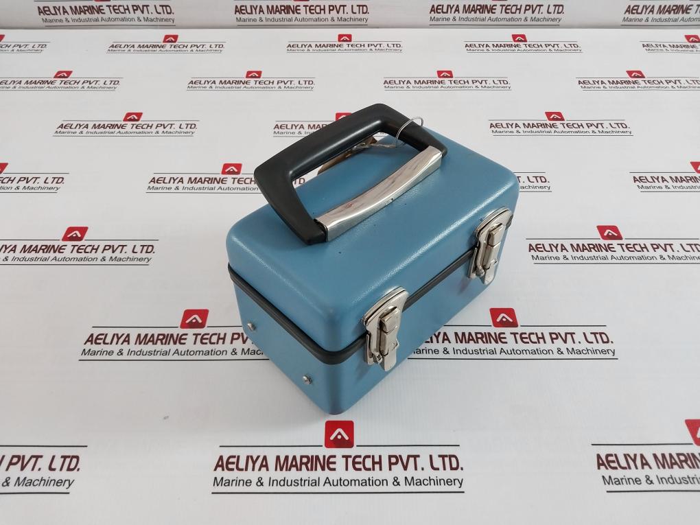 Foxboro M5450-4 Calibration Test Set Zc-7010 L8006Er