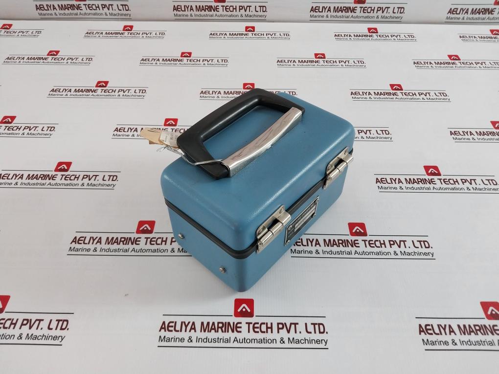 Foxboro M5450-4 Calibration Test Set Zc-7010 L8006Er