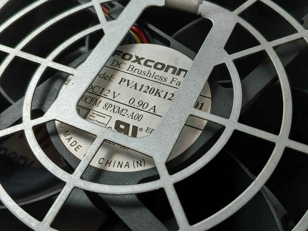 Foxconn Pva120k12n-p01 Dc Brushless Fan Dc12v 0.90a