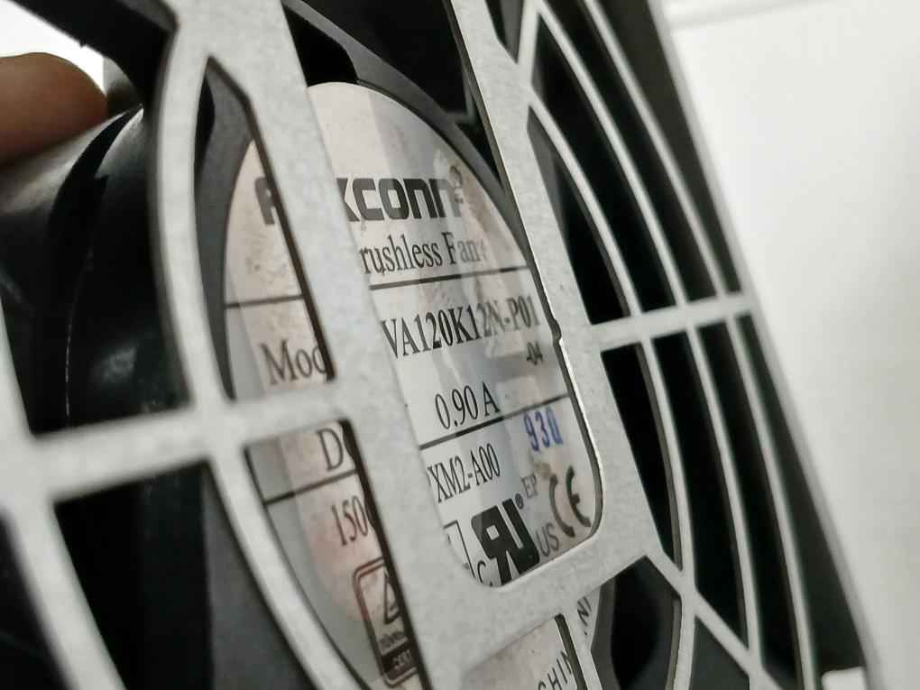 Foxconn Pva120k12n-p01 Dc Brushless Fan Dc12v 0.90a