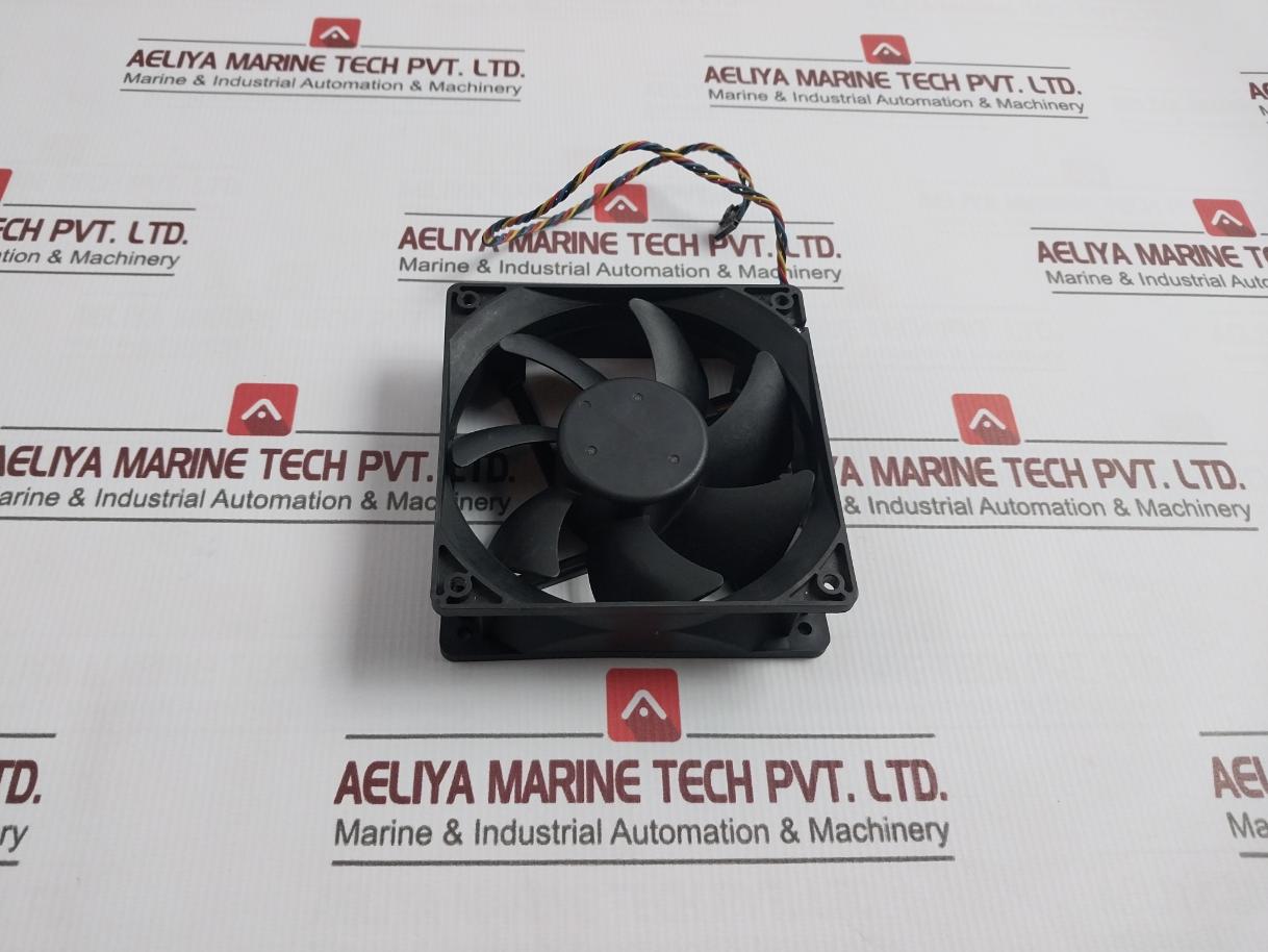 Foxconn Pv123812Dspf 01 Dc Brushless Fan Dc12V-0.90A