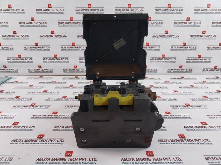 Fronius 4,049,001 Vr 1500-pap 4R/G/W/Cb Rob./A Ip21 Wire Feeder Welder