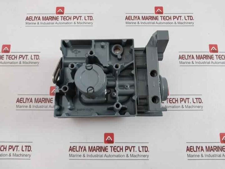 Fs3582-1-a Pneumatic Single-acting Positioner 3 To 15 Psi Fisher